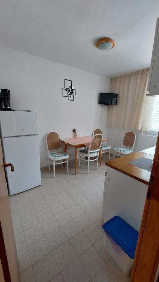 Apartments Julija Хвар Экстерьер фото