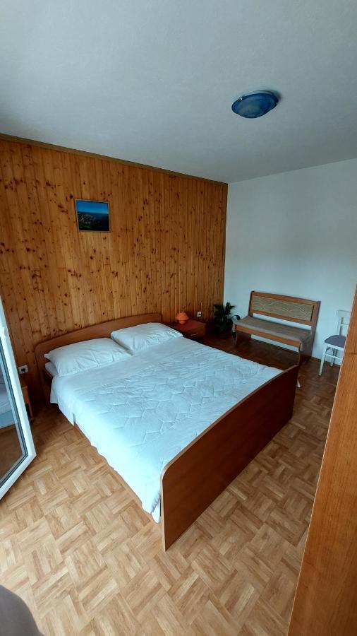 Apartments Julija Хвар Экстерьер фото