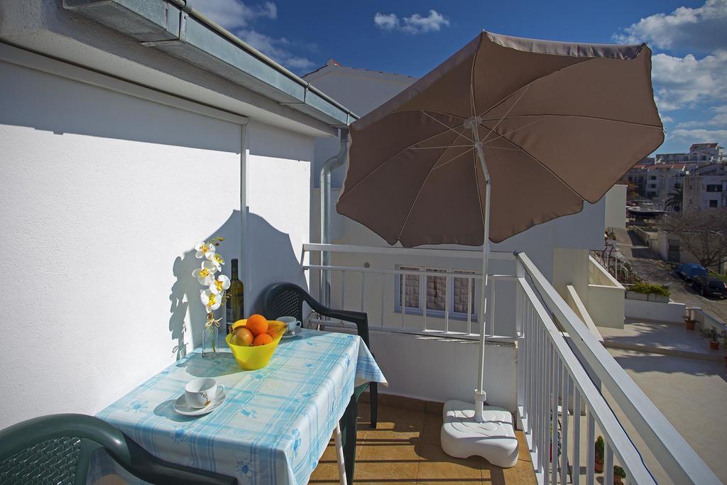 Apartments Julija Хвар Экстерьер фото