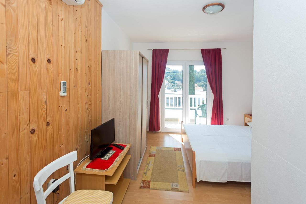 Apartments Julija Хвар Экстерьер фото